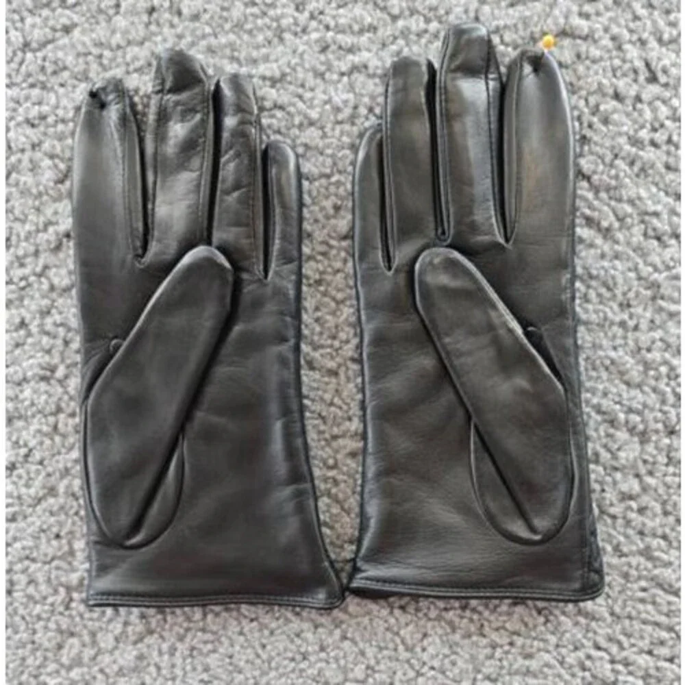 Bloomingdale's Fancy Quilted Leather Gloves Women's 7 Black Faux Pearl Trim